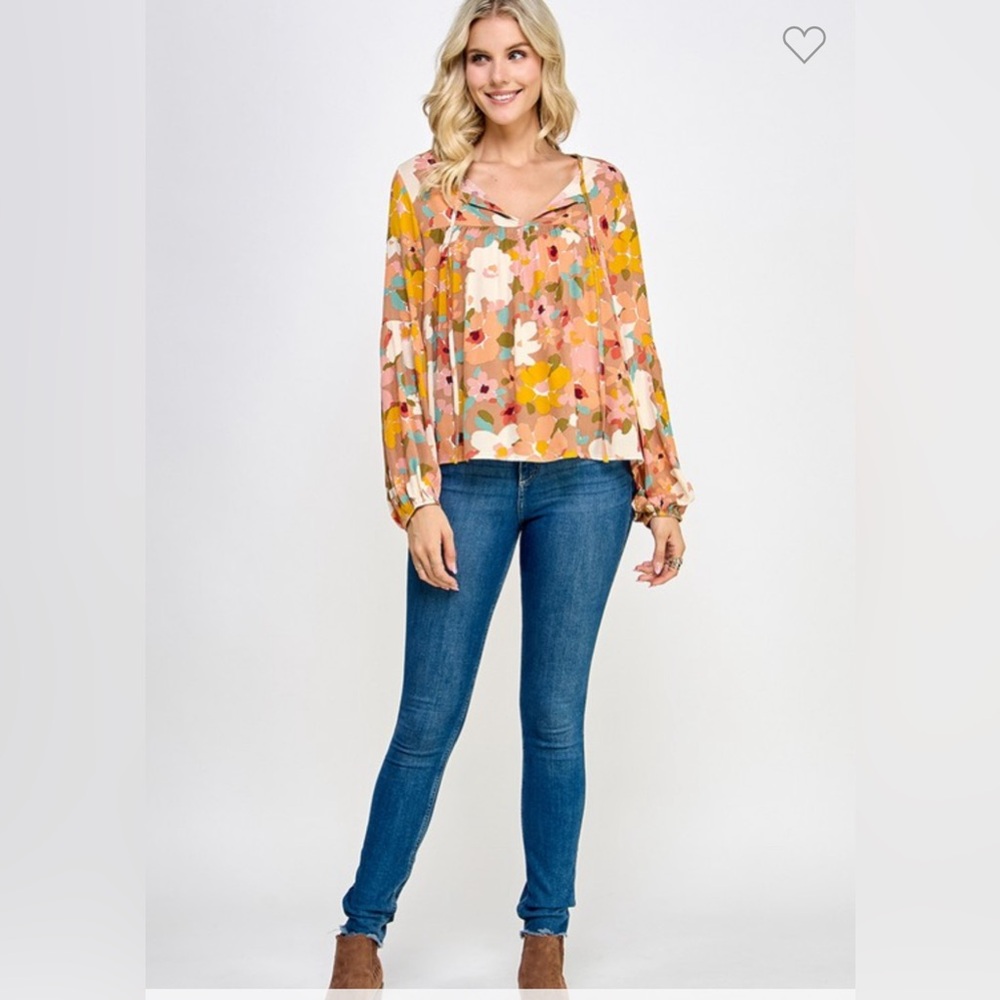 Floral Print Blouse - Picture 3 of 5